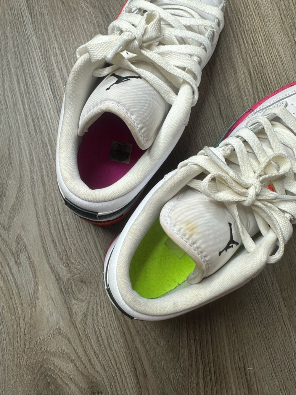 Air Jordan 1 Low Multi-Color Midsoles Size 6y White Pink Orange Blue CV9548-100 - Picture 4 of 10